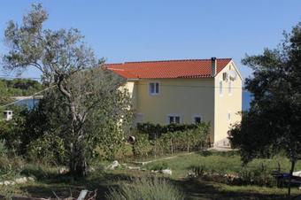 Apartment Zdrelac 8427b