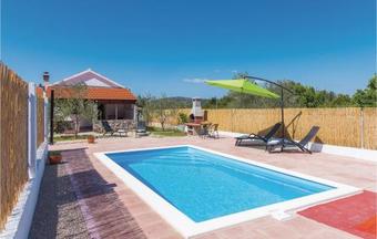 One-bedroom Holiday Home In Bilice