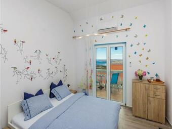 0-bedroom Apartment In Stinica