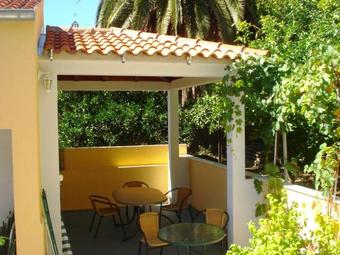 Hostal House Ina Ston