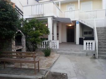 Apartments By The Sea Turanj (biograd) - 5740