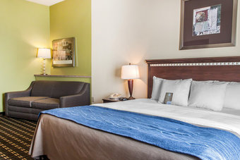 Hotel Comfort Inn & Suites