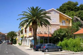 Apartment Trpanj 3162a