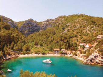 Two-bedroom Holiday Home In Poljica