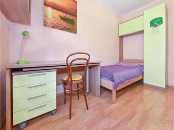 Three-bedroom Holiday Home In Sibenik