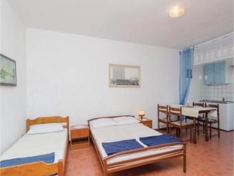 Apartment Sreser With Sea View I