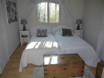 Tourrettes-sur-loup Villa Sleeps 10 Pool Wifi