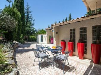 Majestic Villa In Pouzols-minervois With Private Pool