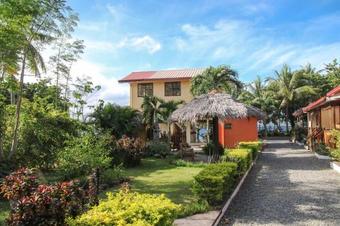 Hotel Isla Hayahay Beach Resort And Restaurant