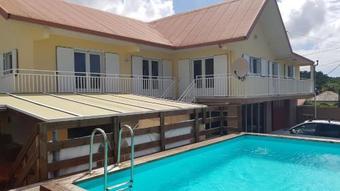 Hostal Case Petite �le