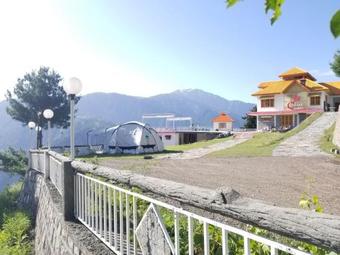 Hotel Chinar Resorts