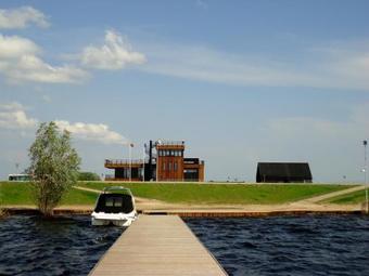 ?dens T?risma Att?st?bas Centrs B?ka