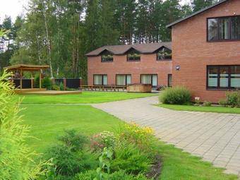 Posada Stren?i Guesthouse