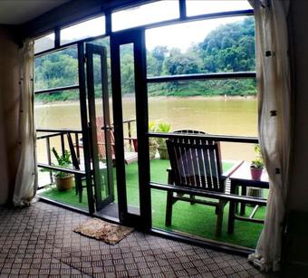 Hotel Ou River House