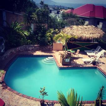 Albergue Mountain Top Villa