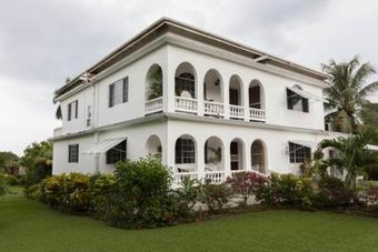 Hostal Lorenton Hideaway