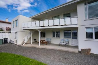 Hostal Cozy And Neat Guesthouse