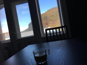 Hostal Guesthouse H�ll