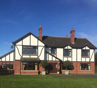 Bed & Breakfast Greenfields Country House