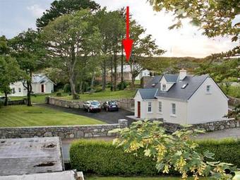 2 Clancy Cottages