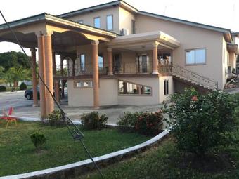 Bed & Breakfast Chrisma Courts