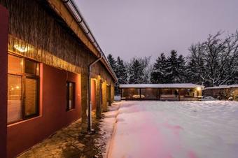 Hostal Secluded Oasis Surrounded By Historic Sites