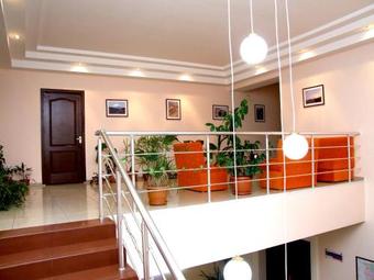 Vayk Hotel