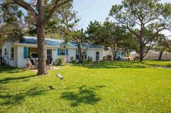 Two Bedroom- Palmetto Retreat