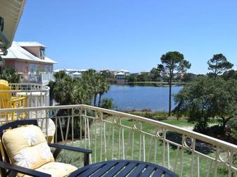 Downtown Carillon 2-302