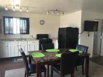 Seaway Slips Waterfront Cottages