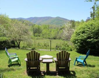 Henson Cove Place Bed And Breakfast W/cabin