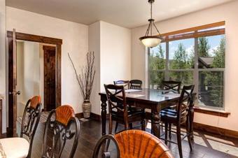 Council Fire 14021 Townhouse