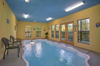 Bear Splash #409 - Four Bedroom Cabin