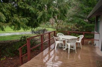 Deer Run Retreat Three-bedroom Chalet