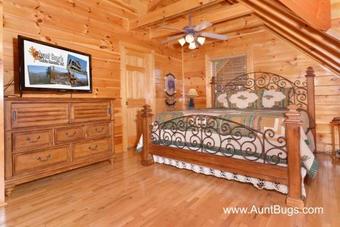 Poolside Retreat #221 - Two Bedroom Cabin
