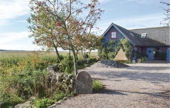 Three-bedroom Holiday Home In Morup