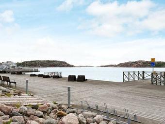 One-bedroom Holiday Home In Lysekil 11