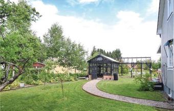 Two-bedroom Holiday Home In Rottneros