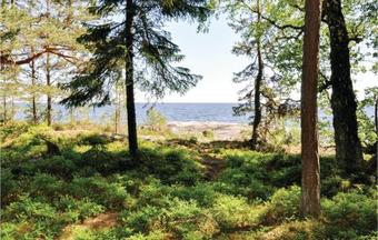 Five-bedroom Holiday Home In Saffle