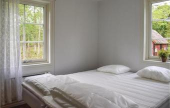 One-bedroom Holiday Home In Gullabo