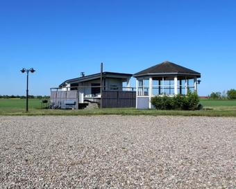 Bed & Breakfast �sterlens Karlsg�rd