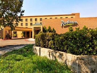 Radisson Hotel Santa Maria