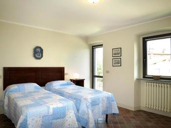 Locazione Turistica Ferienhaus Mit Pool (olp103)