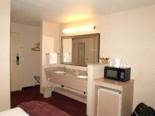Crystal Inn Hotel & Suites - Brigham City