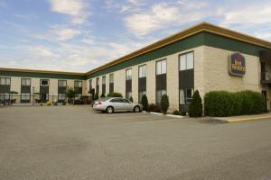 Hotel Best Western Huntington Mall Inn