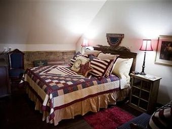 1818 Main Street Bed & Breakfast