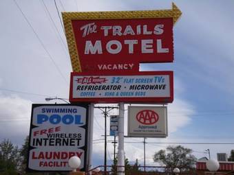 Trails Motel