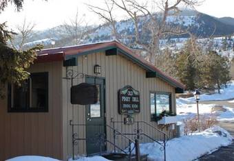 Hotel Rock Creek Resort