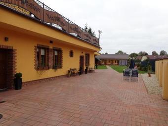 Hostal Studia Anesis