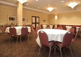 Hotel Comfort Inn & Suites Near Burke Mountain